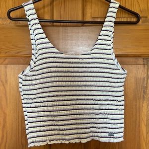 HOLLISTER CROP TOP